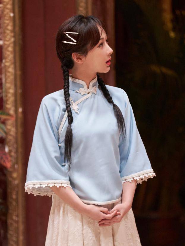“童颜夫妇”再合体，杨紫李现民国造型同框，cp感满分